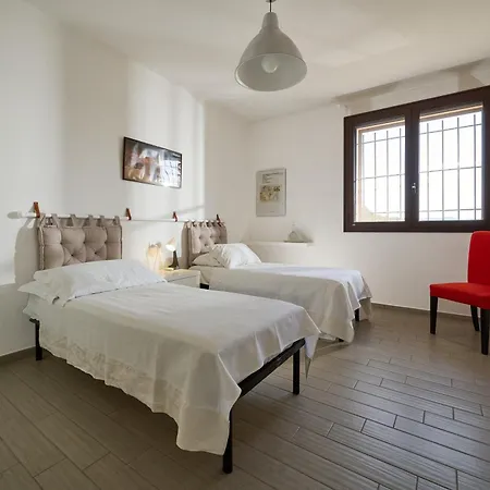 La Casa Rossa Апартаменты *